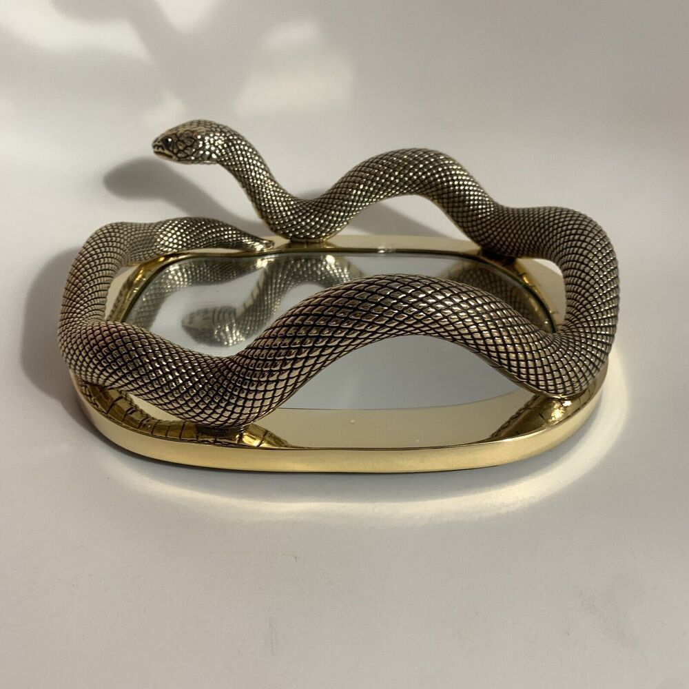 Bath and Body Snake Tray Body Care Tray